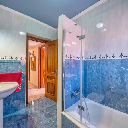 107872 - En Playamar -